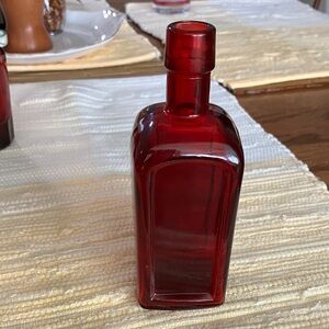 Vintage WHEATON NJ RUBY RED 1970’s Square inset panels Glass Bottle Reproduction